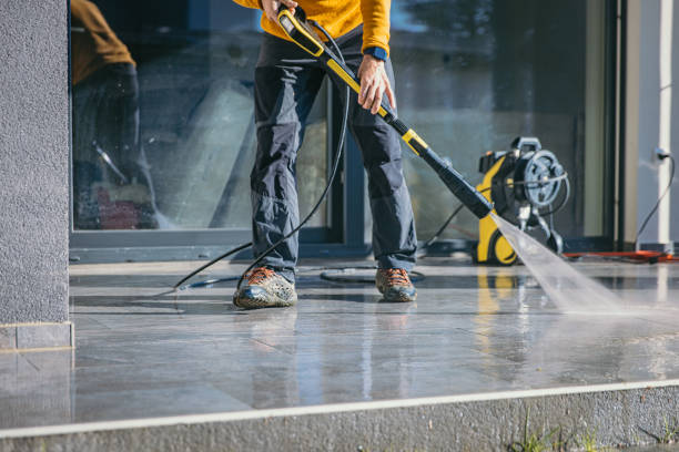 Best Pool Deck Cleaning  in Bellmore, NY